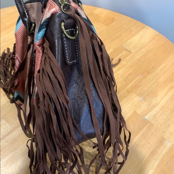 Fringed Aztec Pattern Bag - Picture 3 of 6